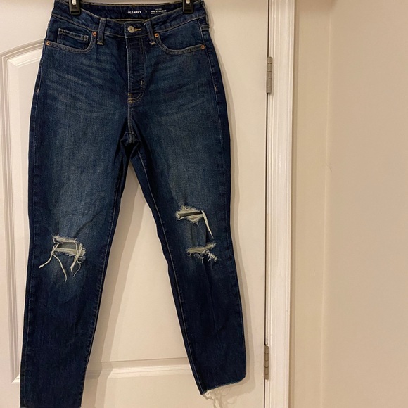 Old Navy Denim - Old navy, OG Straight ripped knee jeans, size 6